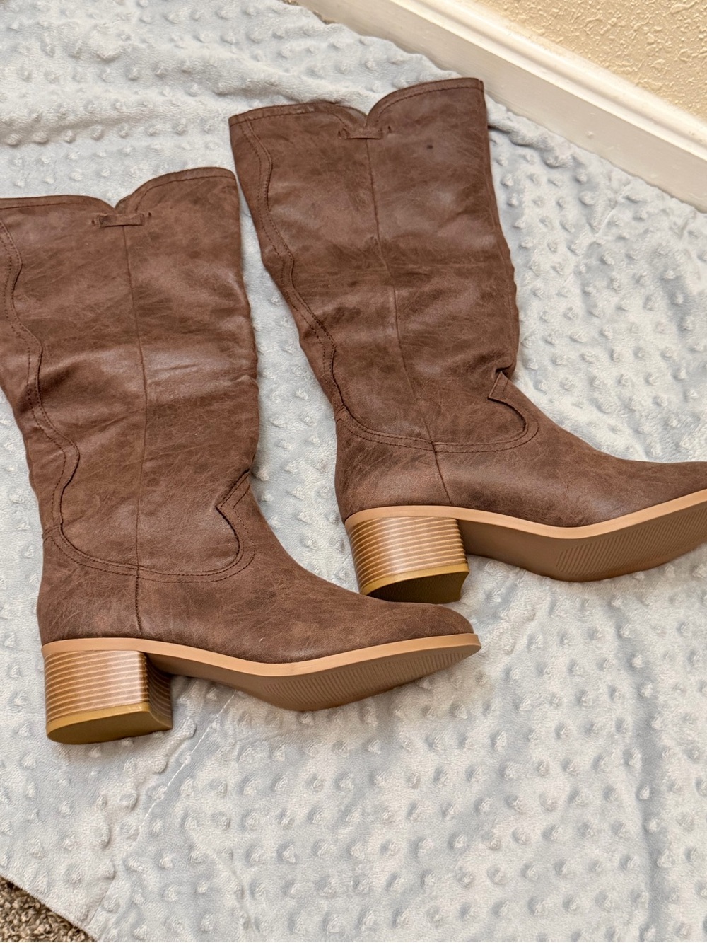 Women’s Brown Mid-Calf Stacked Heel Boots